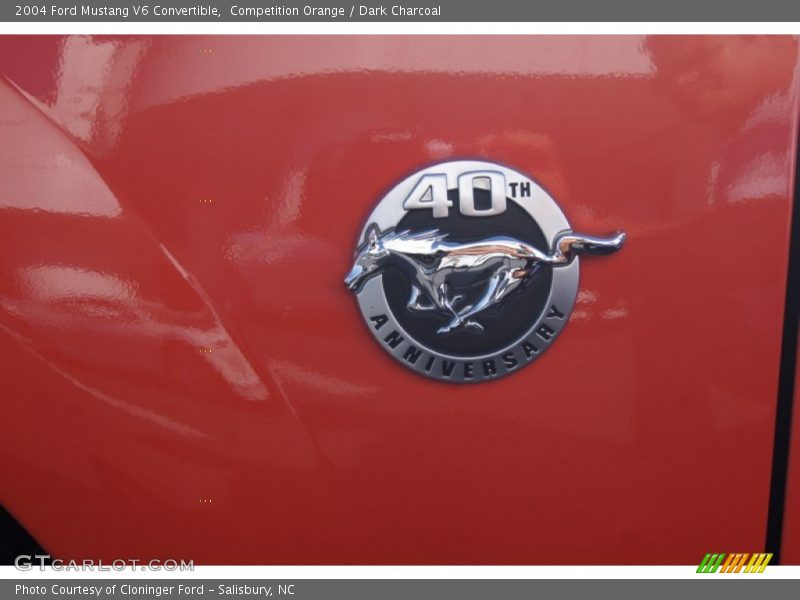  2004 Mustang V6 Convertible Logo