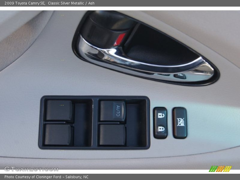 Classic Silver Metallic / Ash 2009 Toyota Camry SE