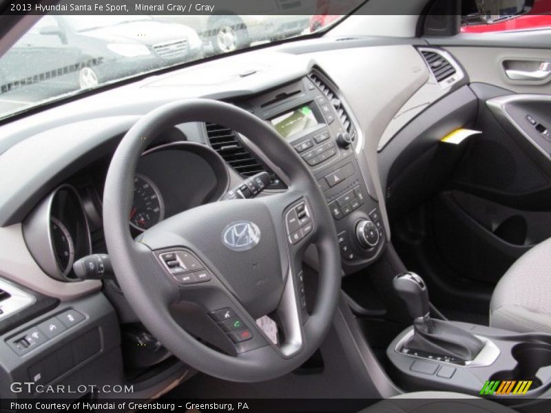 Dashboard of 2013 Santa Fe Sport