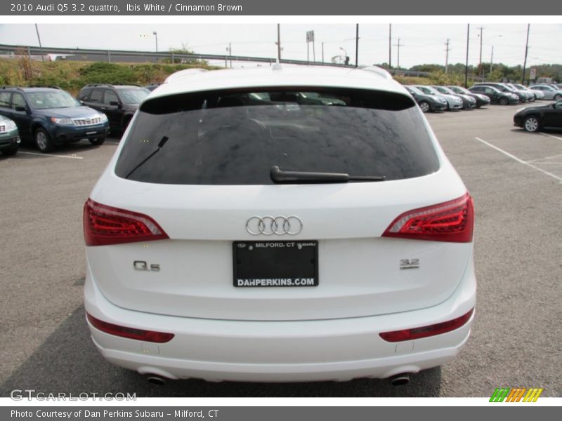 Ibis White / Cinnamon Brown 2010 Audi Q5 3.2 quattro