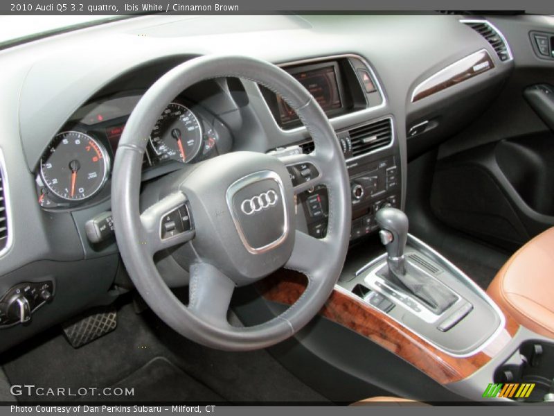 Ibis White / Cinnamon Brown 2010 Audi Q5 3.2 quattro
