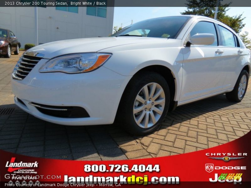 Bright White / Black 2013 Chrysler 200 Touring Sedan