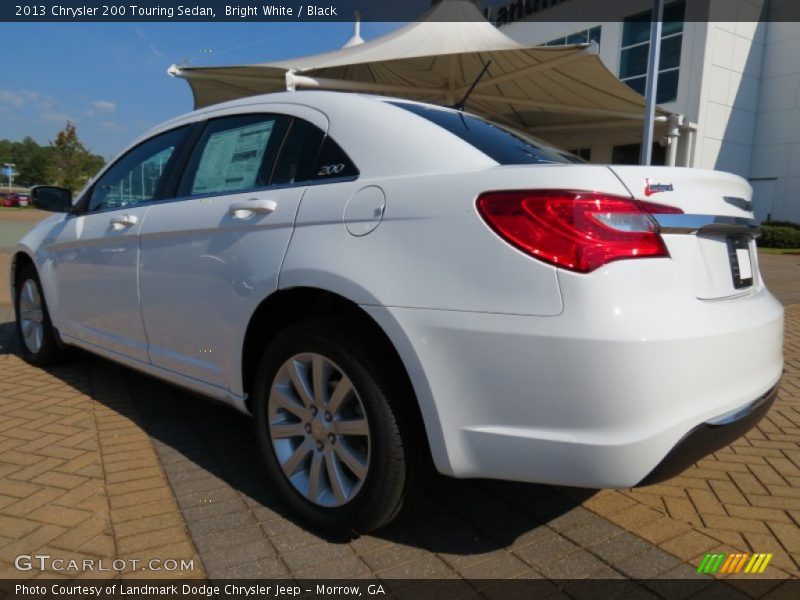 Bright White / Black 2013 Chrysler 200 Touring Sedan