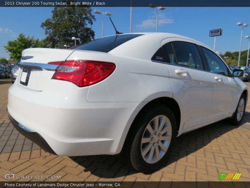 Bright White / Black 2013 Chrysler 200 Touring Sedan