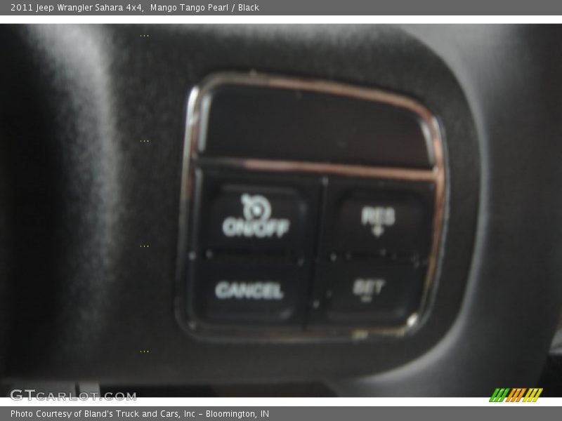 Mango Tango Pearl / Black 2011 Jeep Wrangler Sahara 4x4
