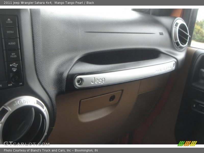 Mango Tango Pearl / Black 2011 Jeep Wrangler Sahara 4x4