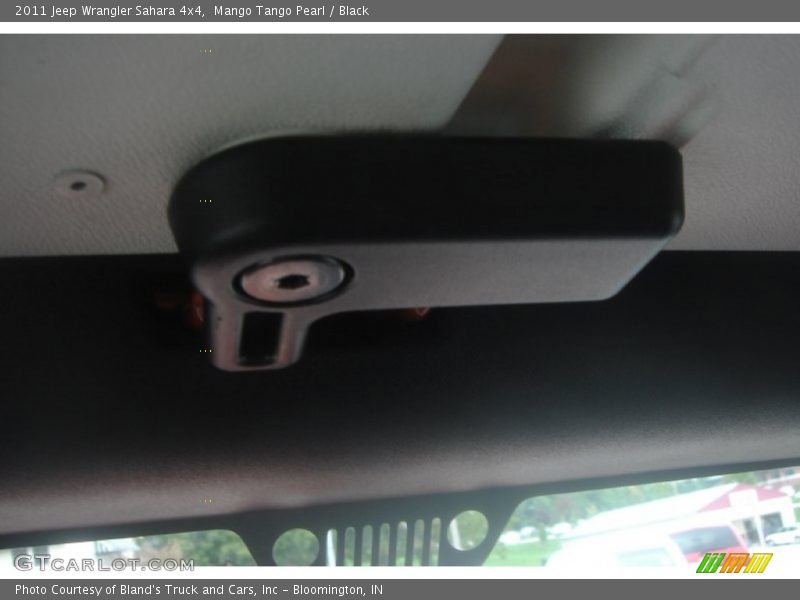 Mango Tango Pearl / Black 2011 Jeep Wrangler Sahara 4x4