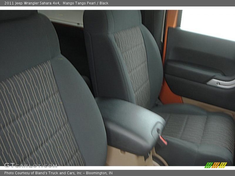 Mango Tango Pearl / Black 2011 Jeep Wrangler Sahara 4x4
