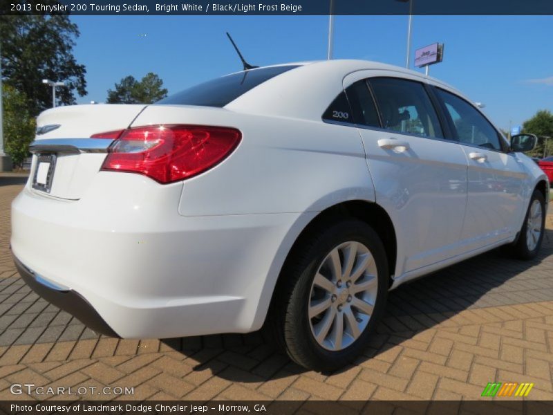 Bright White / Black/Light Frost Beige 2013 Chrysler 200 Touring Sedan