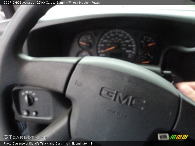 Summit White / Medium Pewter 2007 GMC Savana Van 2500 Cargo