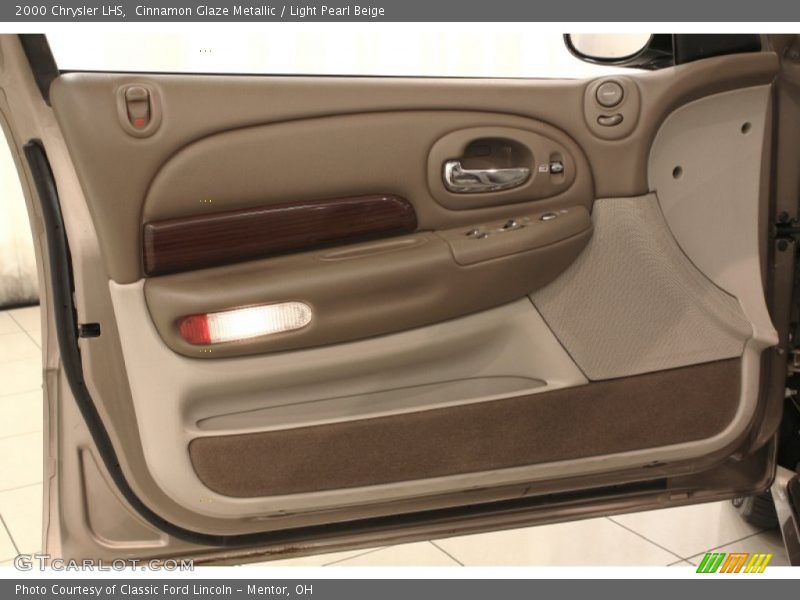 Cinnamon Glaze Metallic / Light Pearl Beige 2000 Chrysler LHS