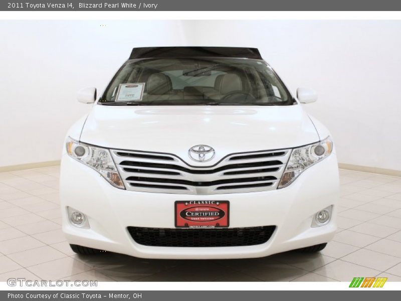 Blizzard Pearl White / Ivory 2011 Toyota Venza I4