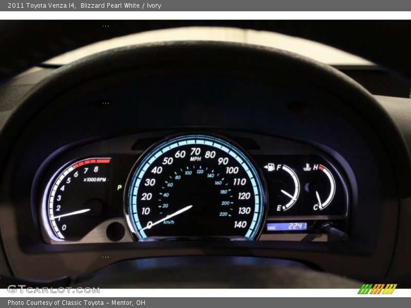 Blizzard Pearl White / Ivory 2011 Toyota Venza I4