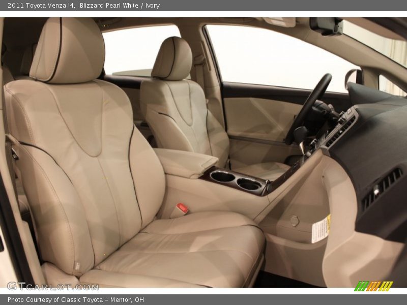 Blizzard Pearl White / Ivory 2011 Toyota Venza I4