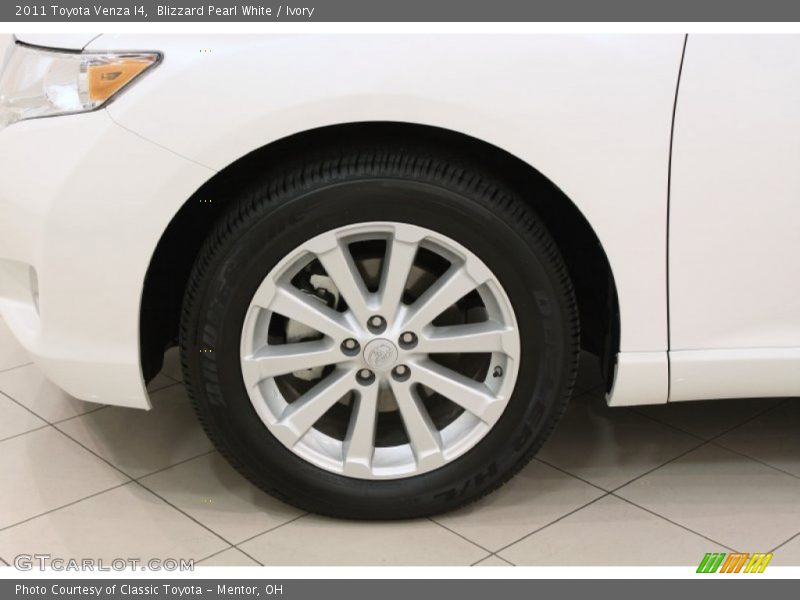 Blizzard Pearl White / Ivory 2011 Toyota Venza I4