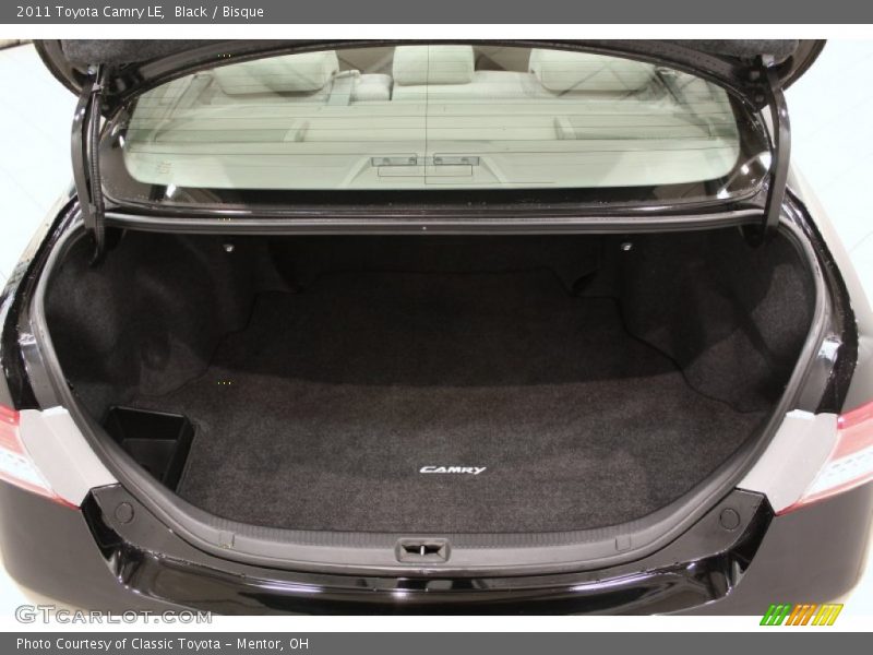 Black / Bisque 2011 Toyota Camry LE