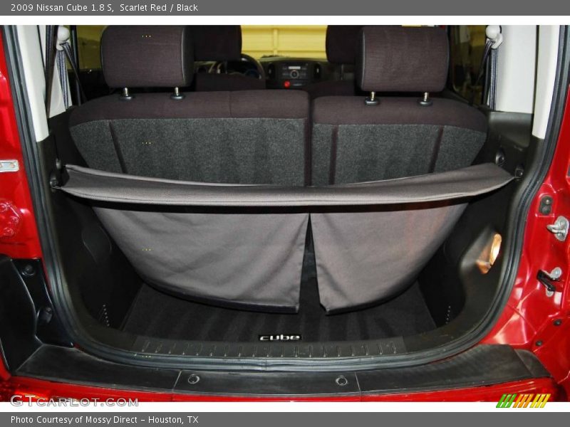Scarlet Red / Black 2009 Nissan Cube 1.8 S