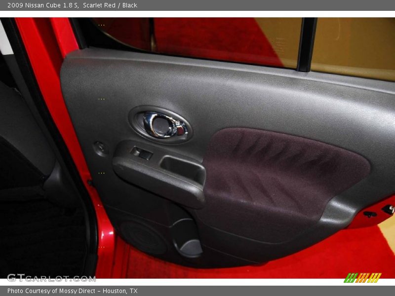 Scarlet Red / Black 2009 Nissan Cube 1.8 S