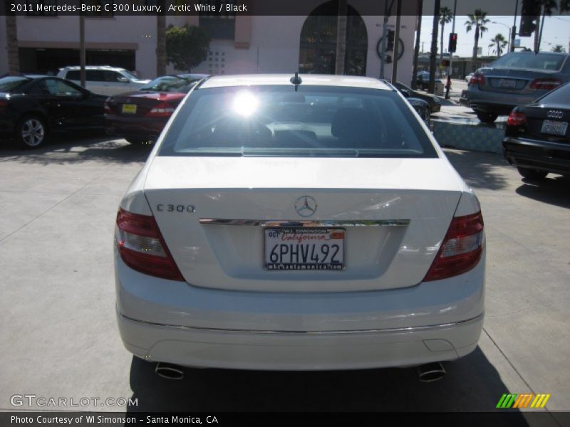 Arctic White / Black 2011 Mercedes-Benz C 300 Luxury