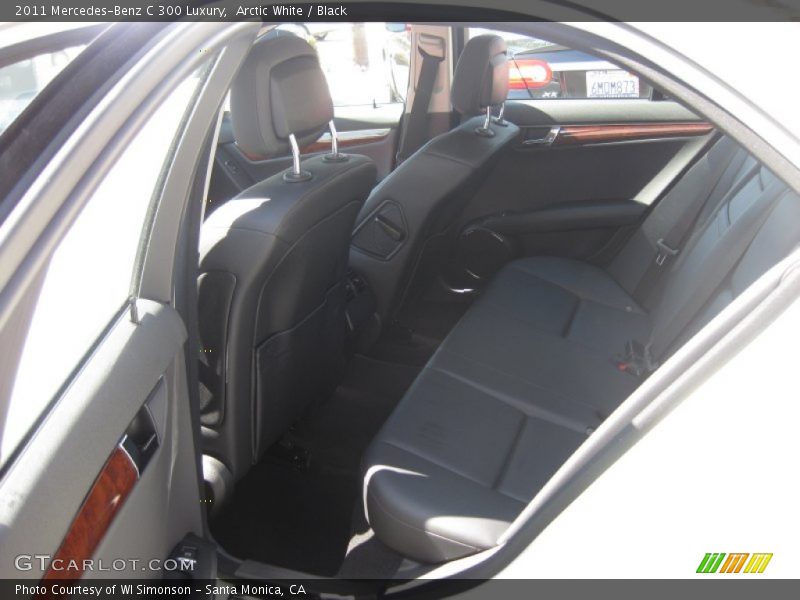 Arctic White / Black 2011 Mercedes-Benz C 300 Luxury