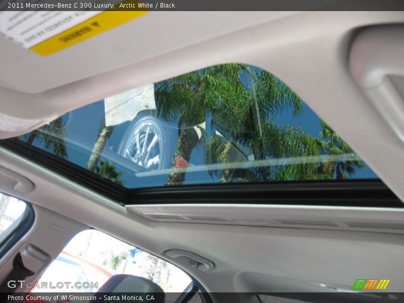 Arctic White / Black 2011 Mercedes-Benz C 300 Luxury