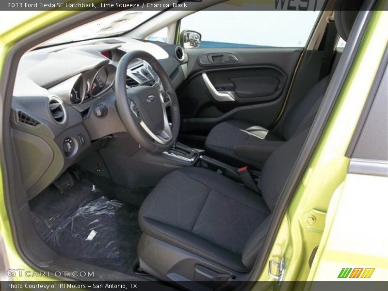 Lime Squeeze / Charcoal Black 2013 Ford Fiesta SE Hatchback