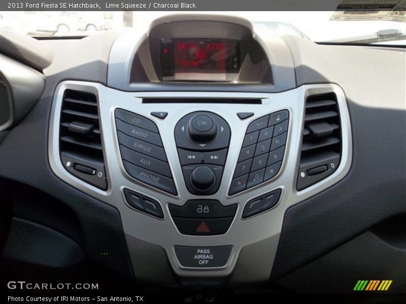 Controls of 2013 Fiesta SE Hatchback