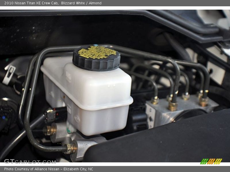 Blizzard White / Almond 2010 Nissan Titan XE Crew Cab