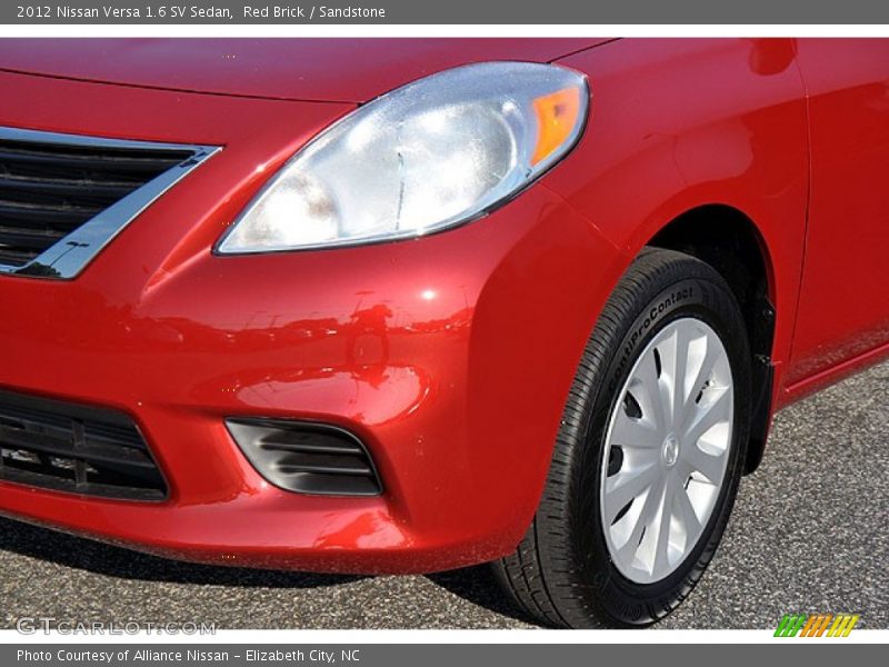 Red Brick / Sandstone 2012 Nissan Versa 1.6 SV Sedan