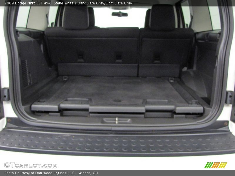 Stone White / Dark Slate Gray/Light Slate Gray 2009 Dodge Nitro SLT 4x4