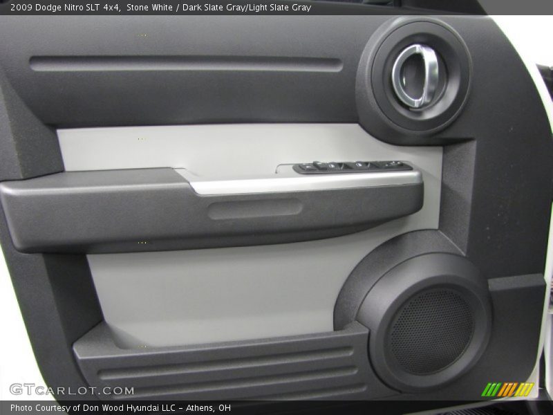 Stone White / Dark Slate Gray/Light Slate Gray 2009 Dodge Nitro SLT 4x4