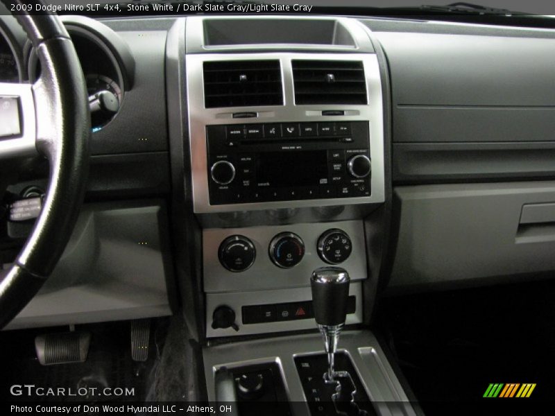 Stone White / Dark Slate Gray/Light Slate Gray 2009 Dodge Nitro SLT 4x4