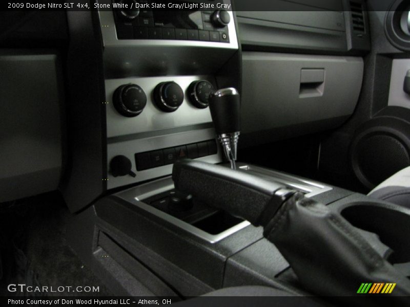 Stone White / Dark Slate Gray/Light Slate Gray 2009 Dodge Nitro SLT 4x4