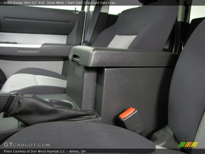 Stone White / Dark Slate Gray/Light Slate Gray 2009 Dodge Nitro SLT 4x4