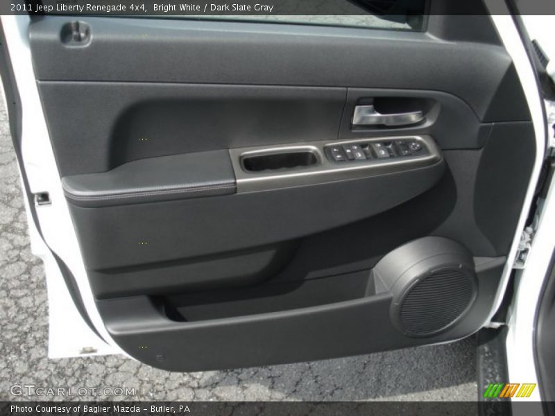 Door Panel of 2011 Liberty Renegade 4x4