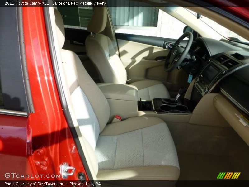 Barcelona Red Metallic / Ivory 2012 Toyota Camry XLE