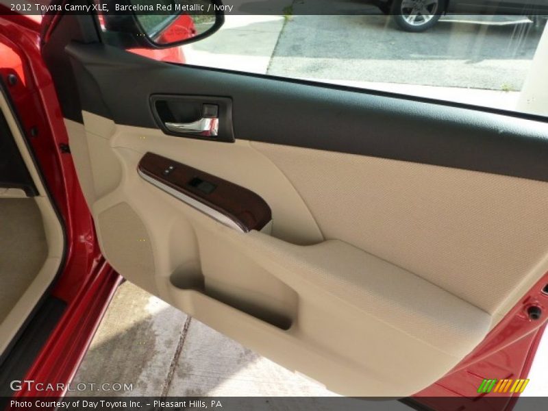 Barcelona Red Metallic / Ivory 2012 Toyota Camry XLE
