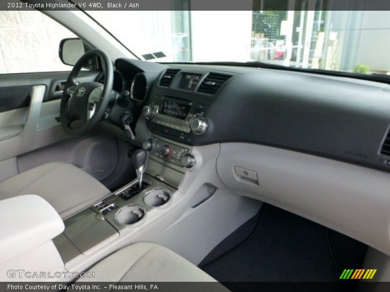Black / Ash 2012 Toyota Highlander V6 4WD