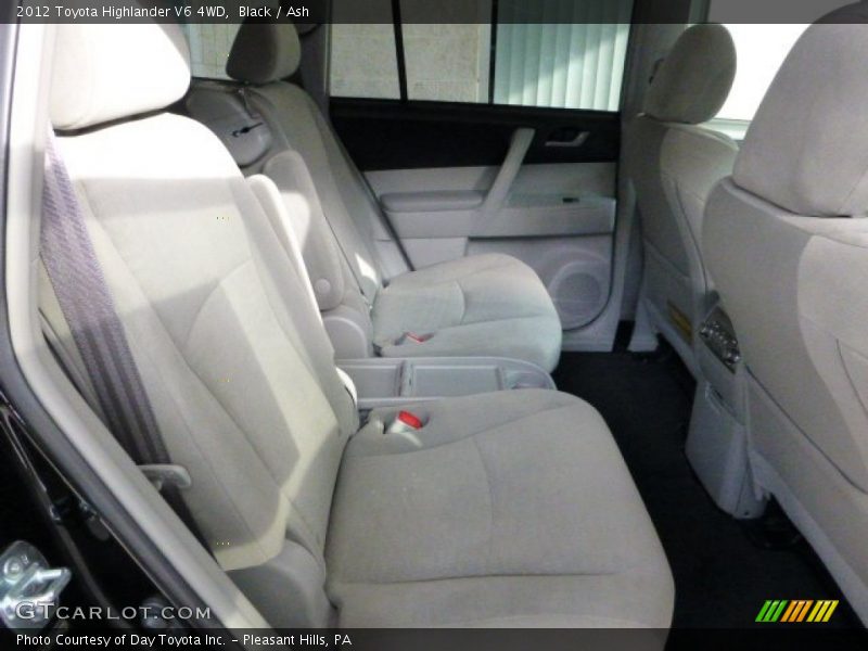 Black / Ash 2012 Toyota Highlander V6 4WD
