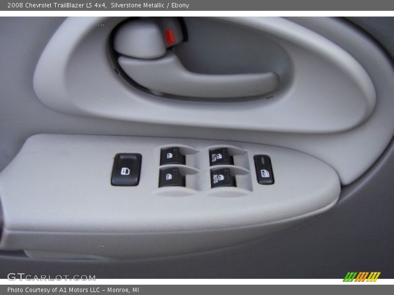 Silverstone Metallic / Ebony 2008 Chevrolet TrailBlazer LS 4x4