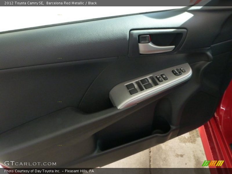Barcelona Red Metallic / Black 2012 Toyota Camry SE
