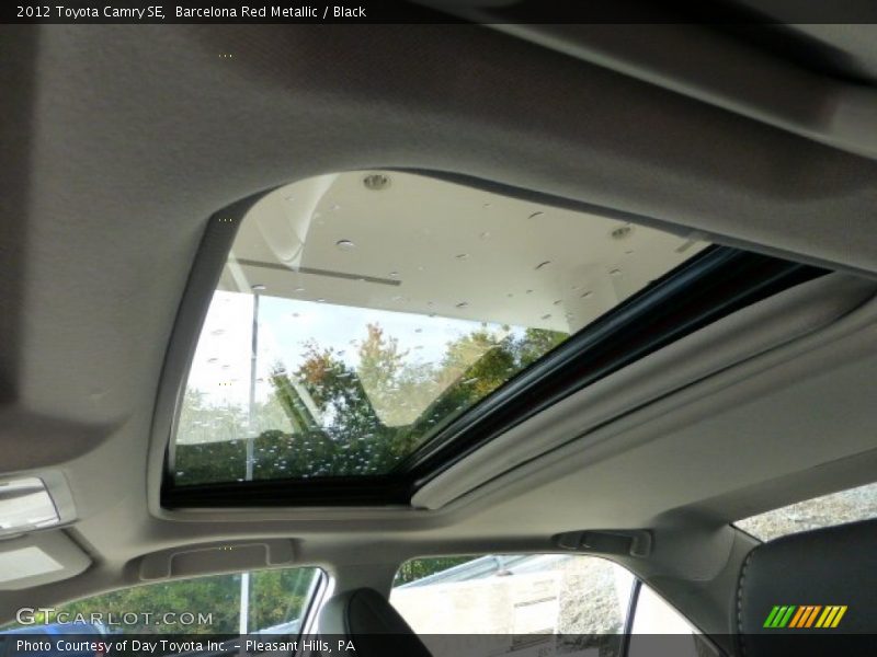 Barcelona Red Metallic / Black 2012 Toyota Camry SE
