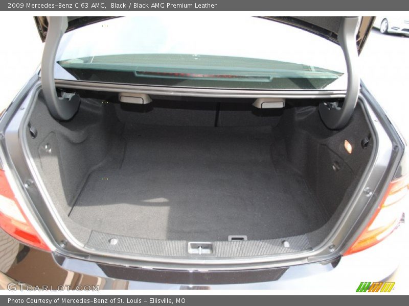  2009 C 63 AMG Trunk