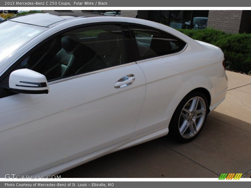Polar White / Black 2013 Mercedes-Benz C 250 Coupe