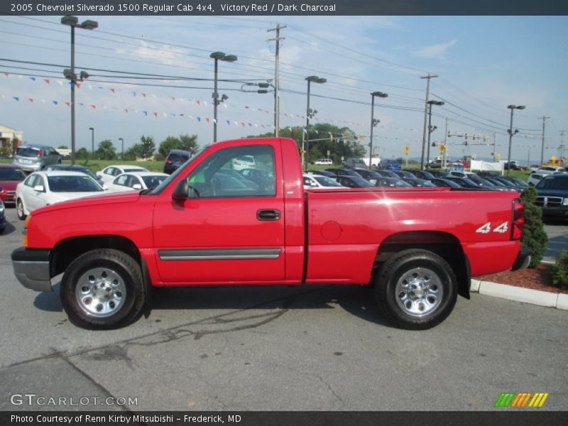 Victory Red / Dark Charcoal 2005 Chevrolet Silverado 1500 Regular Cab 4x4