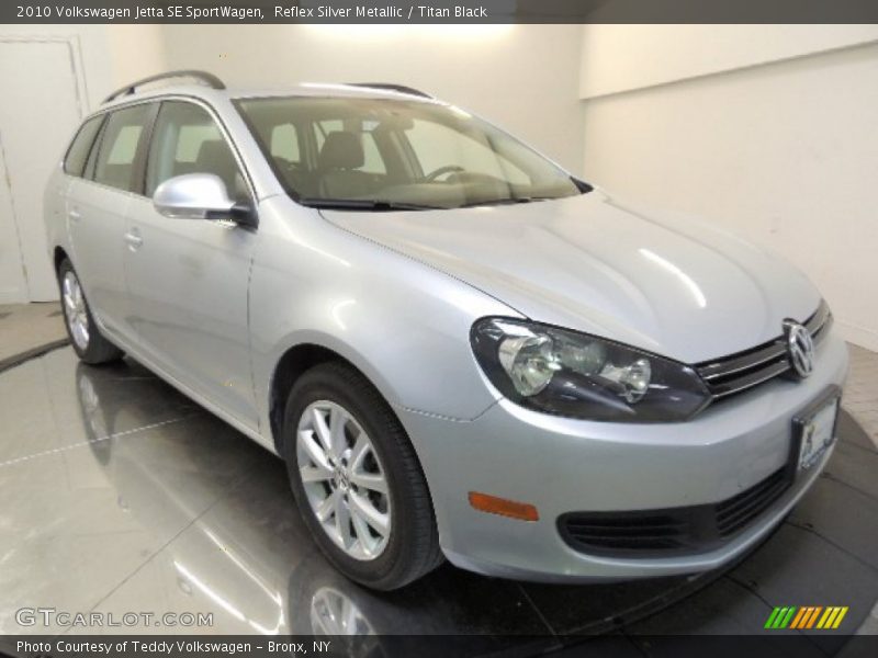 Front 3/4 View of 2010 Jetta SE SportWagen