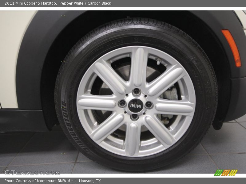 Pepper White / Carbon Black 2011 Mini Cooper S Hardtop
