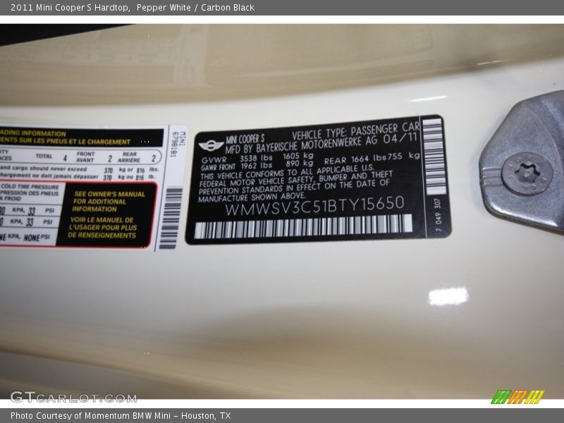 Pepper White / Carbon Black 2011 Mini Cooper S Hardtop