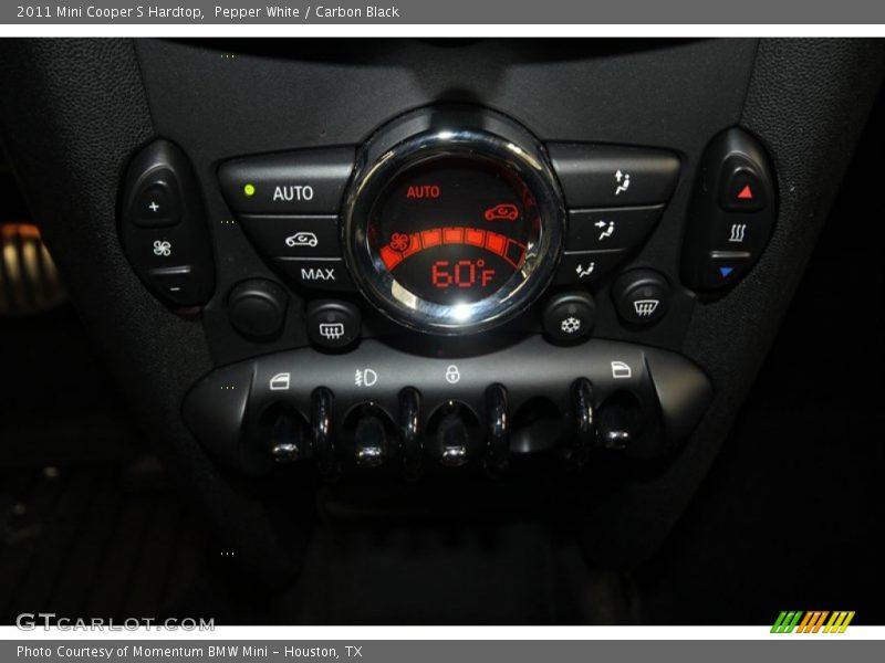Pepper White / Carbon Black 2011 Mini Cooper S Hardtop
