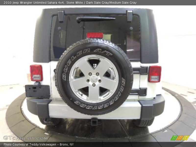 Stone White / Dark Slate Gray/Medium Slate Gray 2010 Jeep Wrangler Unlimited Sahara 4x4